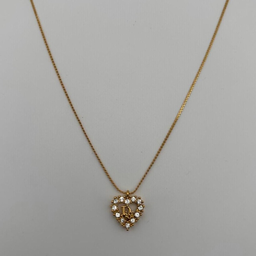 Gold Heart Pendant Necklace - Picture 6 of 8